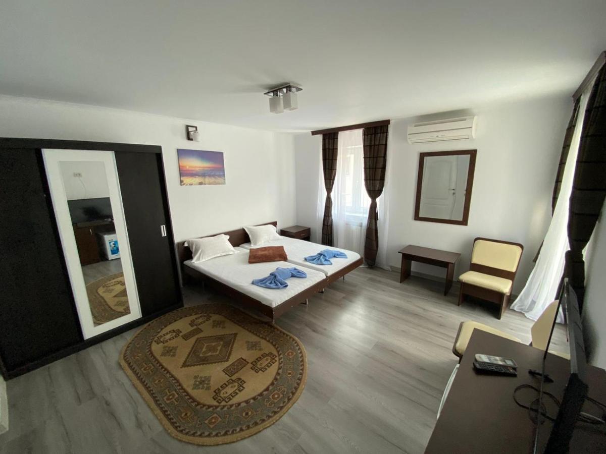 Cool Breeze - Mamaia Nord Hotel Năvodari Exterior foto