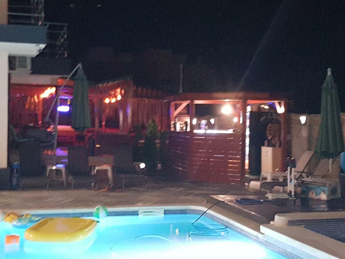 Cool Breeze - Mamaia Nord Hotel Năvodari Exterior foto